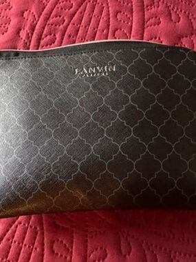 Beautiful Lavin perfume bag, zipper, brown, new